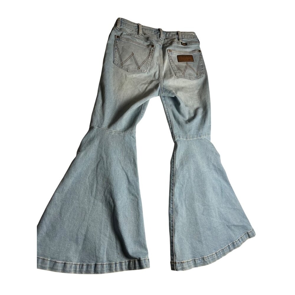 Wrangler High-Rise Flare Denim Jeans Trumpet Leg Distressed Light Wash 27x30 - Picture 7 of 16